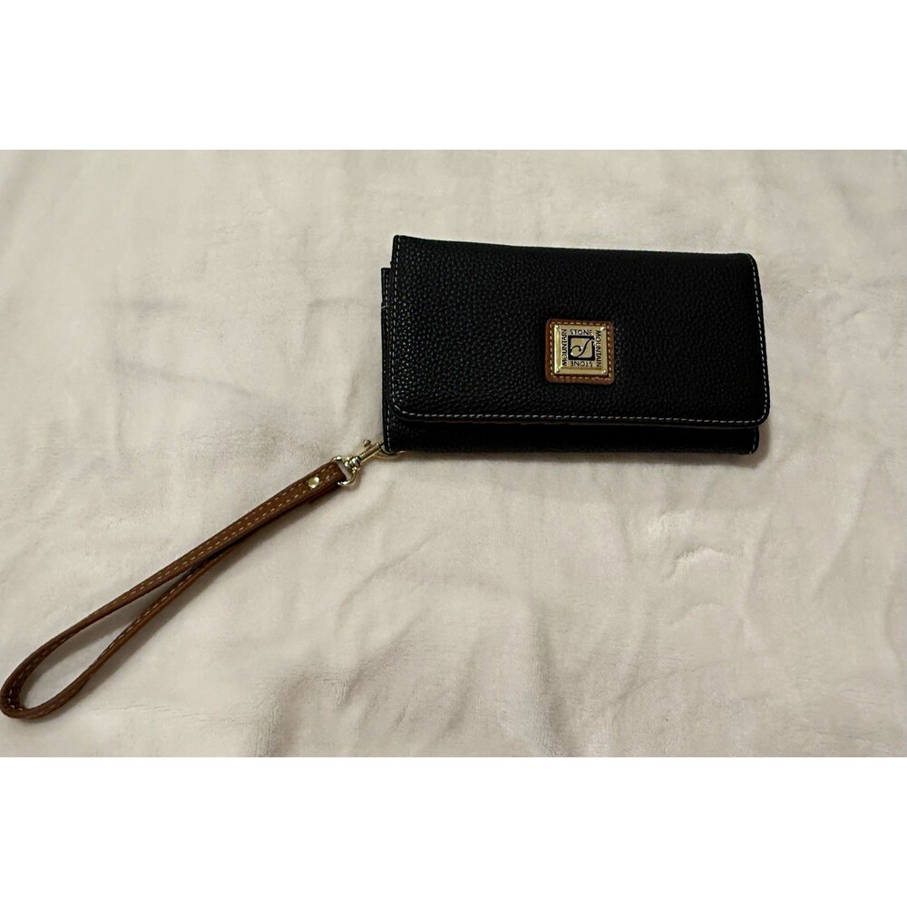 Stone Mountain Black/Brown Wristlet Wallet Zipper Strap Card Slots ID Window